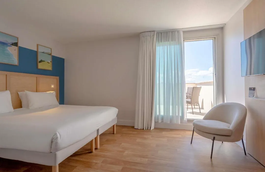 Ibis Styles Biarritz Plage-1