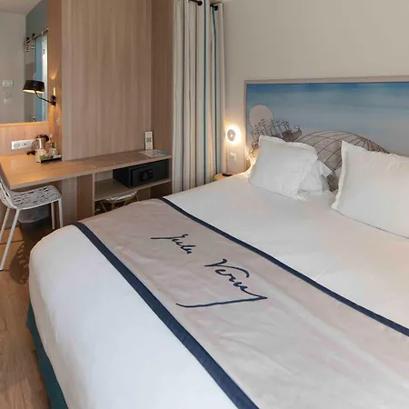Hotel Jules Verne-3